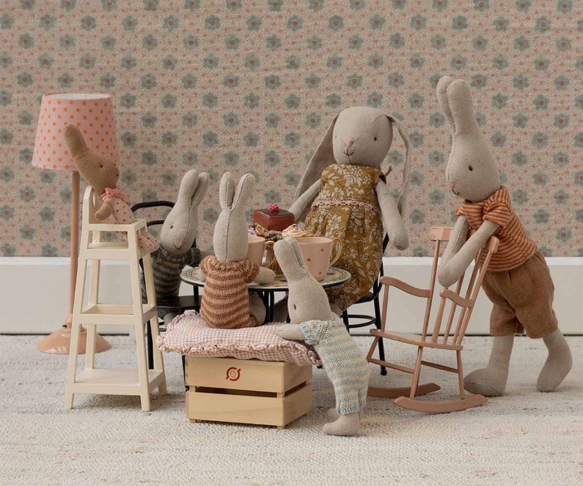 Miniature Dining Table Set w/ 2 Chairs - Cardeva